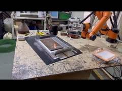 6 Achsen Roboter Automatischer 100w Koffer tragbare Faserlaser Reinigungsmaschine Rostentfernung